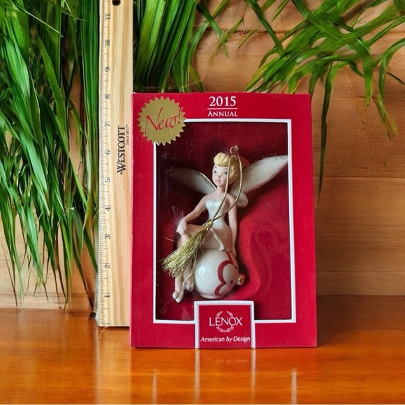 Lenox 2015 Disney Showcase Tinker Bell “Fa La La La Fairy” Ornament Original Box - Picture 4 of 13